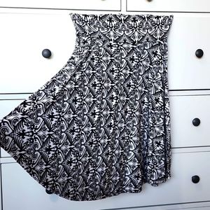 Max Studio Floral Pattern Skirt - Size Guess: Small